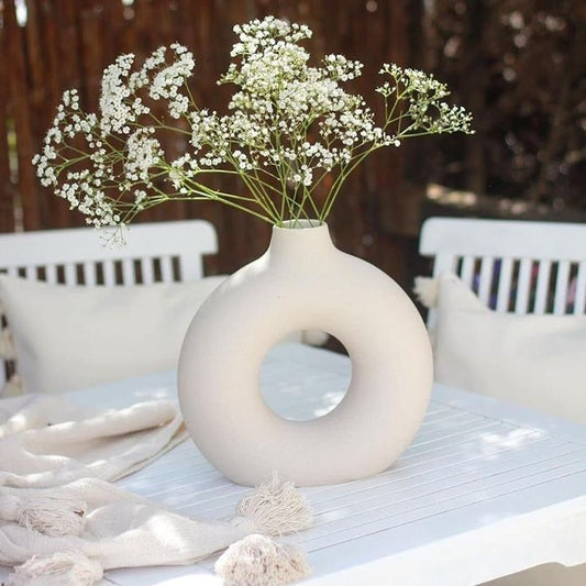 A Whisper of Calm: The Donut Vase by Decor & Dine