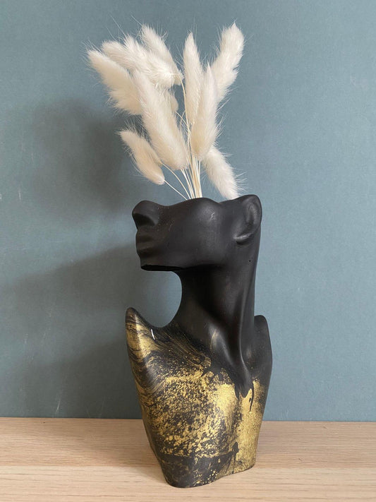 Noir Panther – Black &amp; Gold Abstract Sculpture Vase